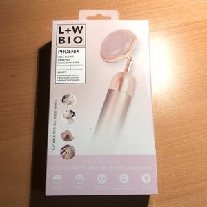Luxe + Willow Vibrating Facial Massager. BNIB
